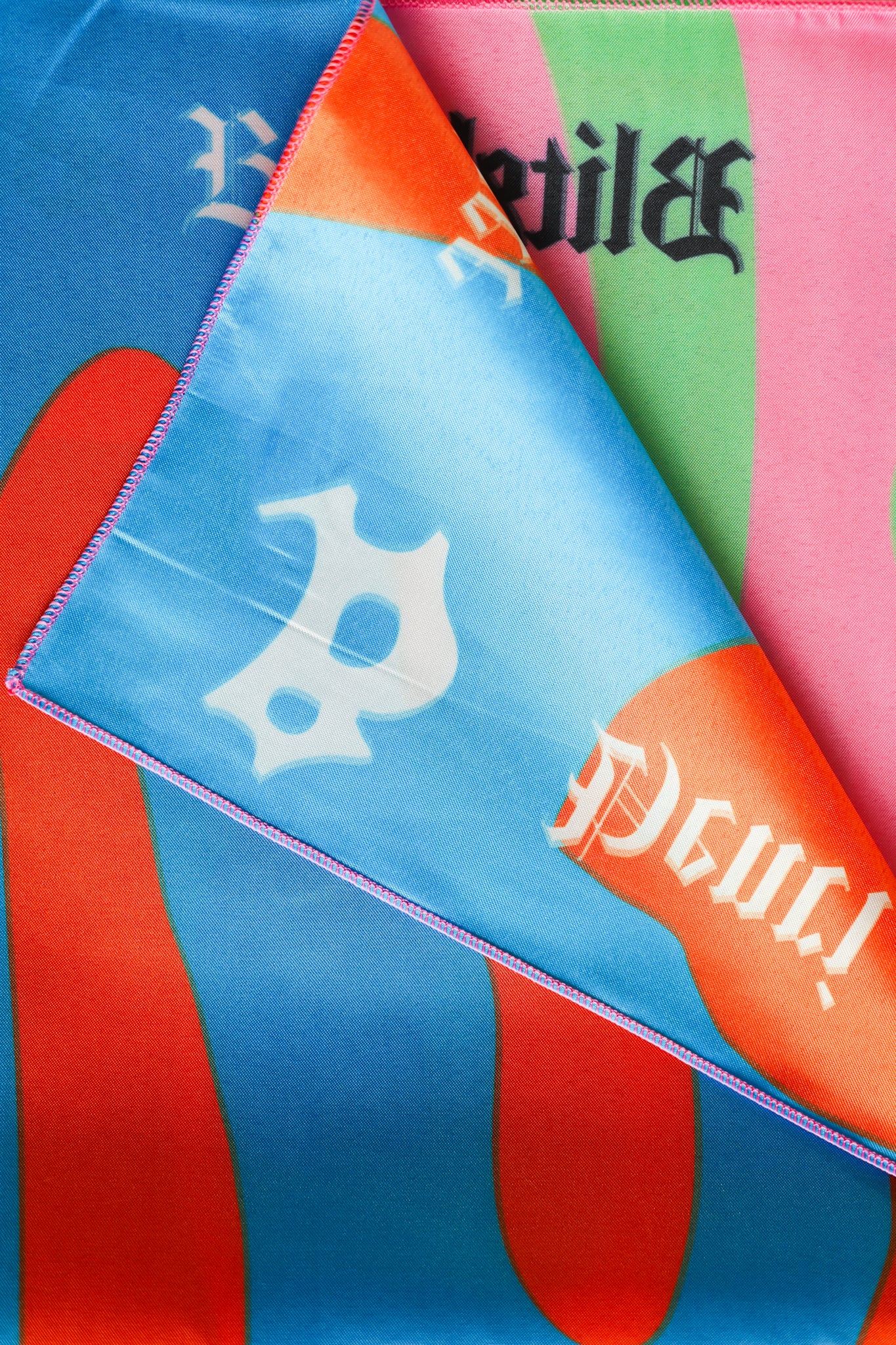 Henri & Blitsbee bandana